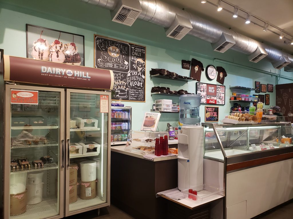 Hillsdale Daily Hill Ice Cream Store